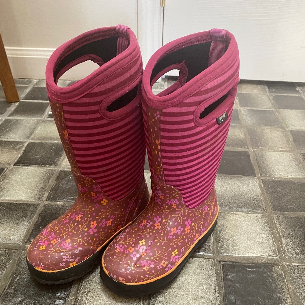 Bogs Classic Winter Boot - Girls 11